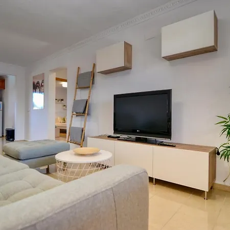House Nyaraló *